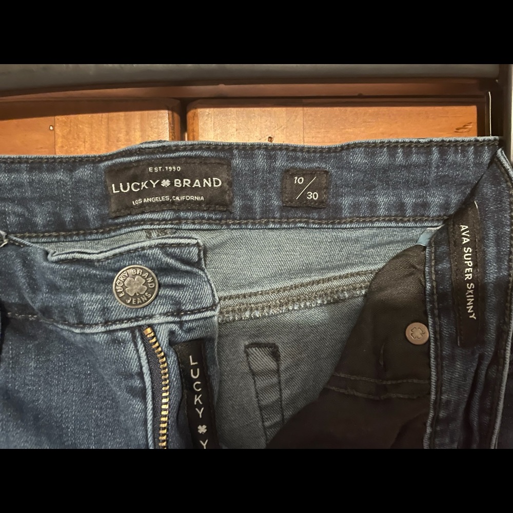 Lucky brand sz10 Ava super skinny